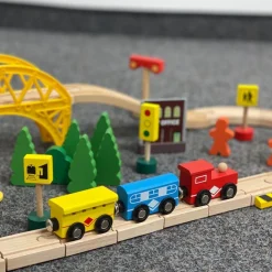 Holzeisenbahn-Spielset 60-Teilig