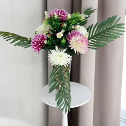 Kunstlicher Straus Mit Dahlien