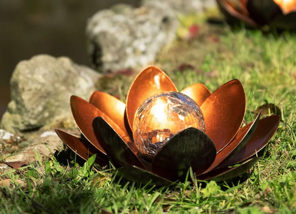 Solar-Lotusblume Mit Crackleglaskugel Und Led-Beleuchtung Warmweis